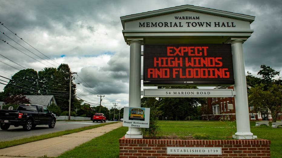 weather-US-WEATHER-STORM-HENRI-WINDSTORMS