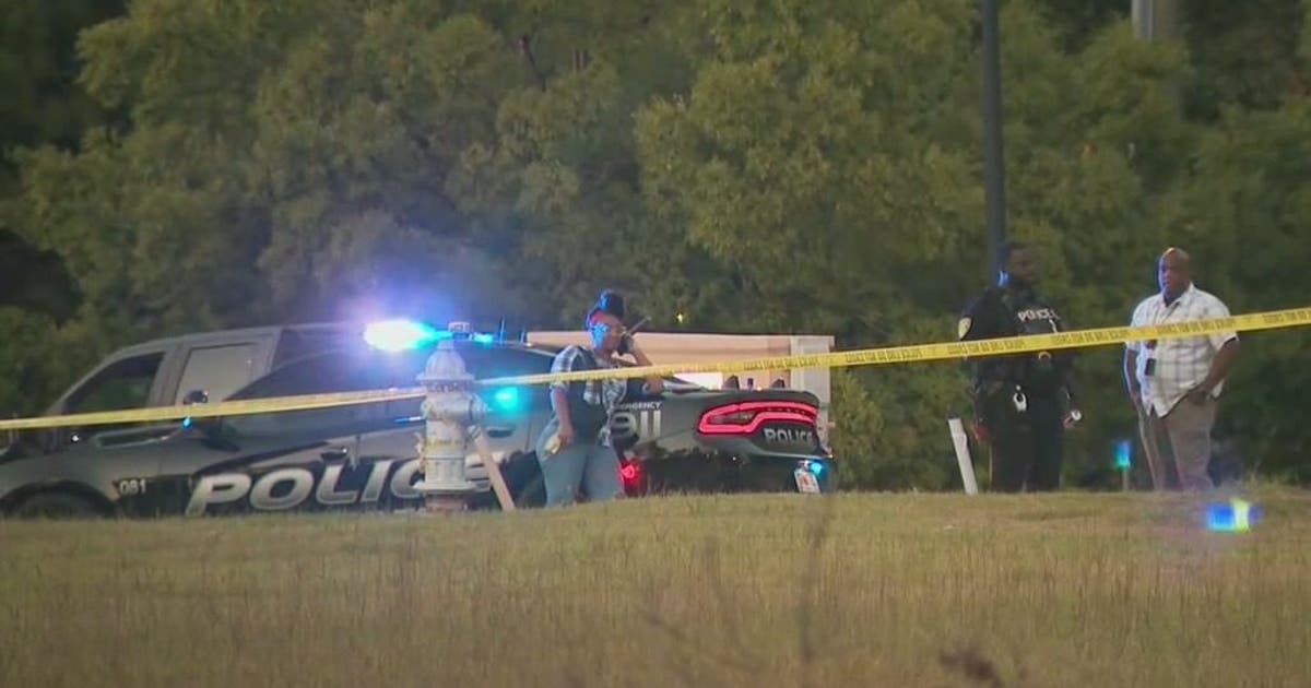 South Fulton police investigate deadly shooting | FOX 5 Atlanta