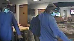 Police search for gunman in Acworth bank robbery