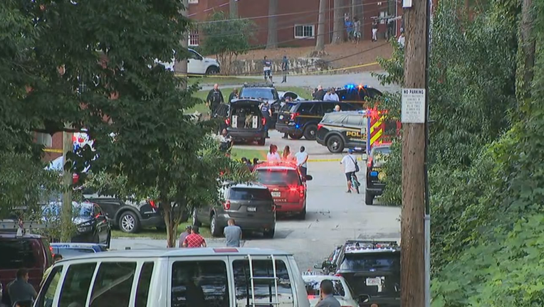 Brookhaven police respond to the Parke Towne North apartments off Cliff Valley Way on Sept. 16, 2021.