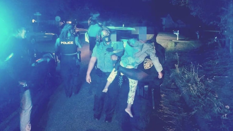 south fulton police rescue children
