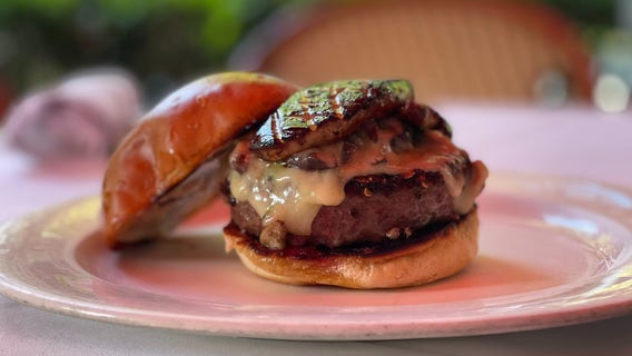 Atlanta's Bistro Niko brings a Parisian burger to Peacthree