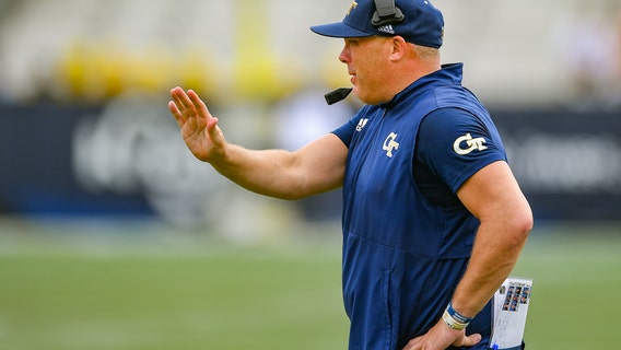 Sanders’ late TD catch helps Georgia Tech beat Duke 31-27