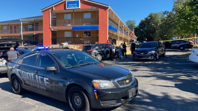 Man shot dead after argument at DeKalb County extended stay, police say