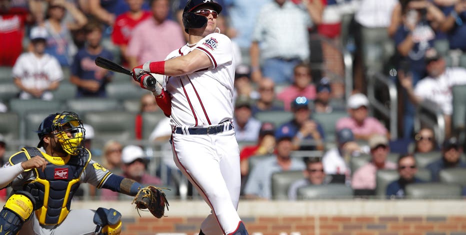 Pederson 3-run HR, Braves blank Brewers for 2-1 NLDS lead