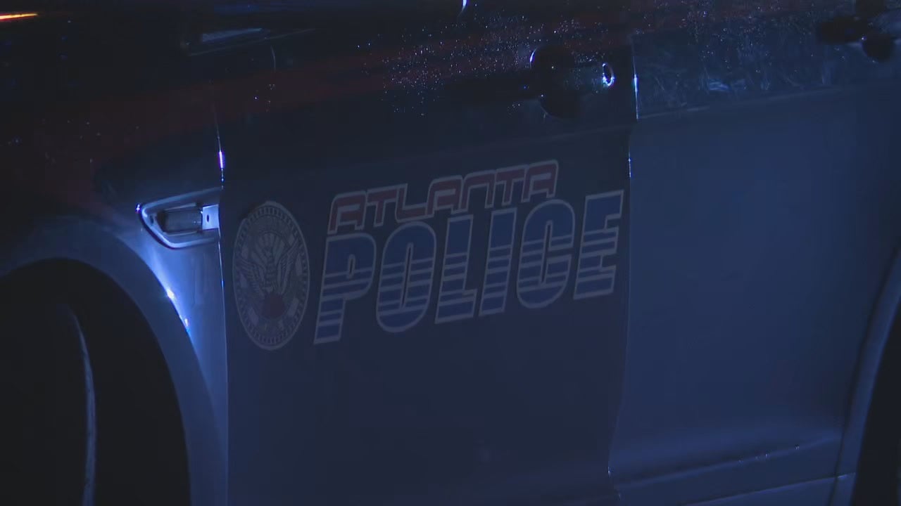 Fatal accident closes part of Lakewood Avenue in SW Atlanta