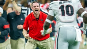 Oregon hires Georgia DC Dan Lanning as head coach