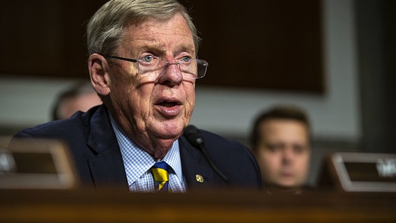 Former Sen. Johnny Isakson dies at 76