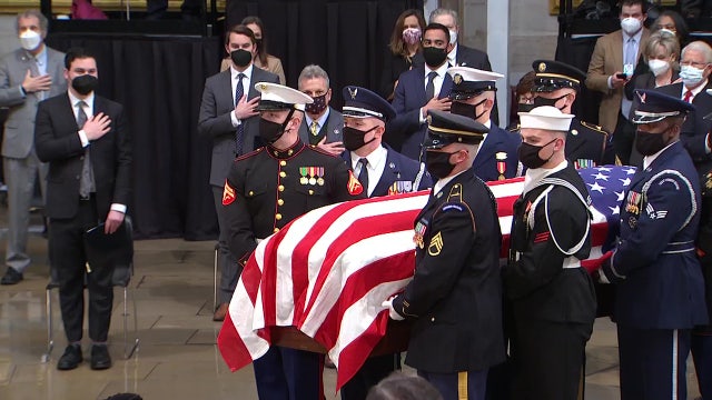 President Biden, leaders gather to pay tribute to Bob Dole at US Capitol