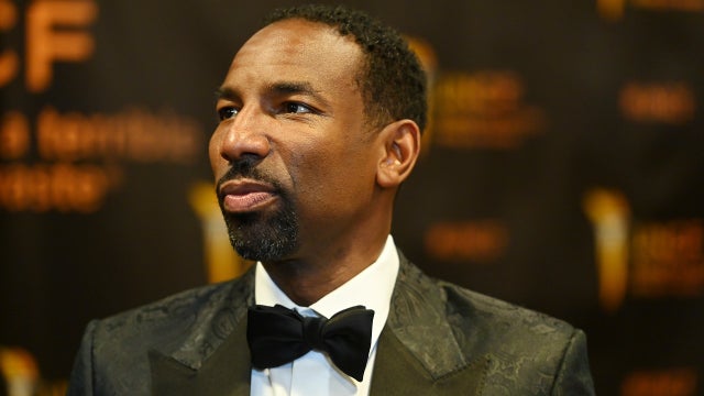 Atlanta Mayor Dickens tests positive for COVID-19, says he has 'minor symptoms'