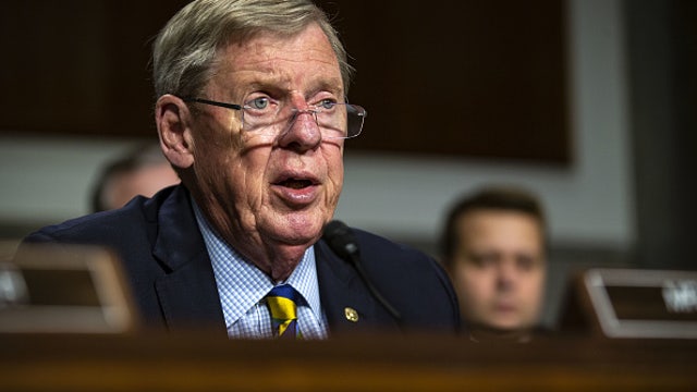 Former Sen. Johnny Isakson dies at 76