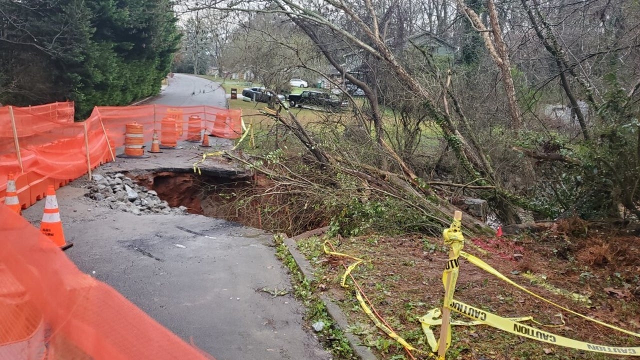 heavy-rains-causes-partial-road-collapse-in-stonecrest