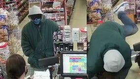 Police looking to identify suspect in armed robbery at Bankhead store