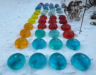 Water balloon on sale ice balls