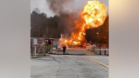 No injuries after fiery propane truck explosion in Cobb County
