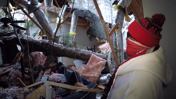 Jonesboro family left homeless after tree smashes through house