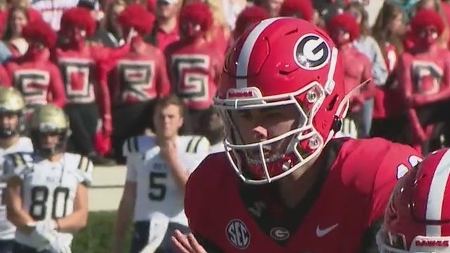 Georgia Bulldogs QB JT Daniels to enter transfer portal: reports