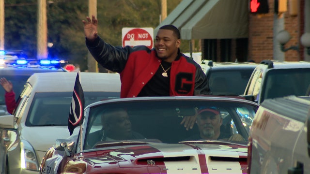 Thomaston celebrates hometown hero, Georgia Bulldog Travon Walker