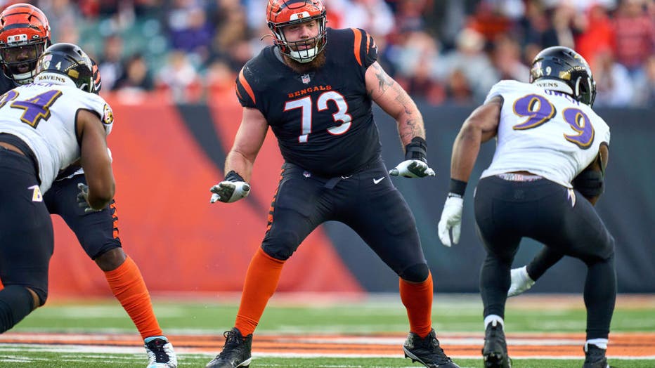 Cincinnati Bengals offensive tackle D'Ante Smith looks on during a News  Photo - Getty Images