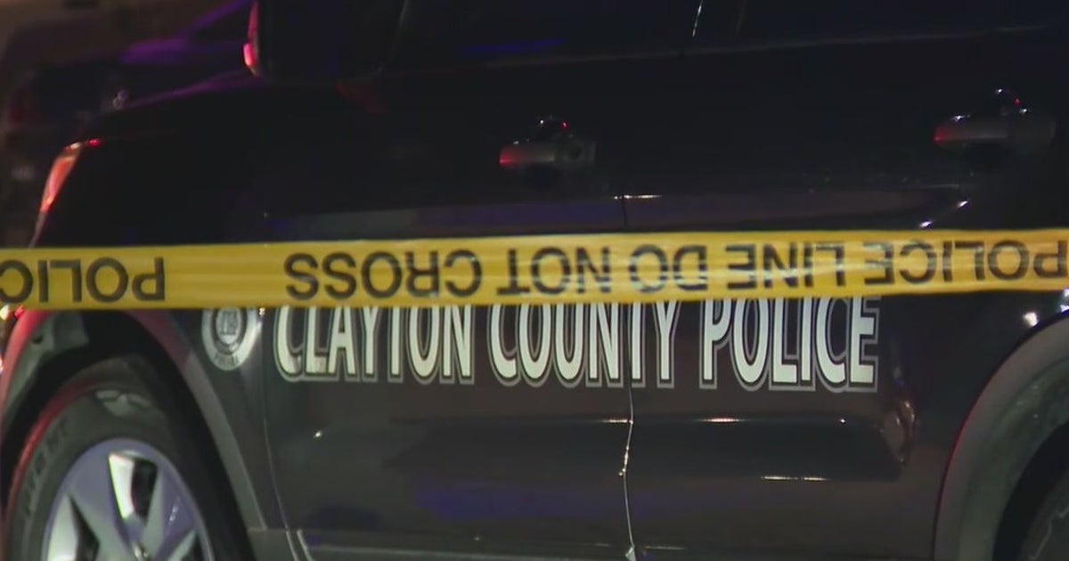 Man shot multiple times found dead at Riverdale apartment | FOX 5 Atlanta