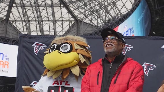 Atlanta Falcons fan named NFL's ultimate Fan of the Year, wins Super Bowl trip