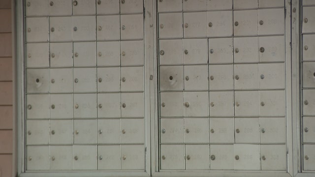 Postal workers robbed in Cobb, Gwinnett counties