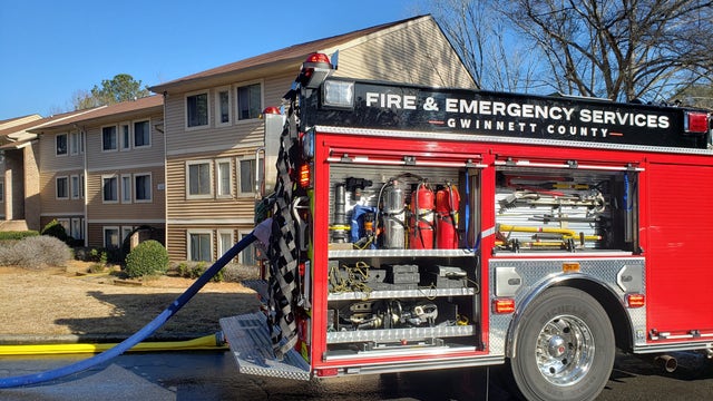 Gwinnett County firefighters gain control of fire at Lawrenceville apartment complex