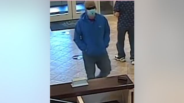 Newnan Police search for bank robbery suspect
