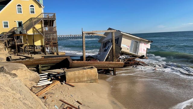 North Carolina beach house collapses into ocean as rising seas eat up shoreline