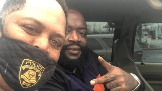 Rick Ross buys lunch for South Fulton cop