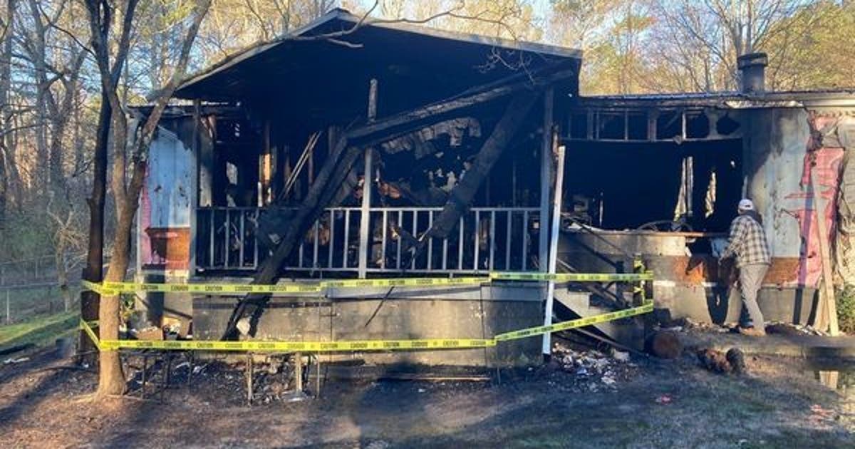 Family loses pets in large mobile home fire in Cherokee County | FOX 5 ...