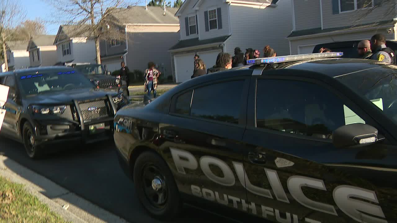 Suspect in missing woman's murder dies during standoff, police say - Vimarsana News