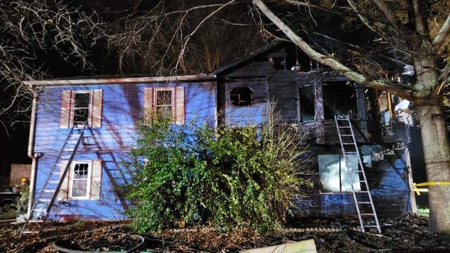 Gwinnett County house fire leaves 1 dead, officials say