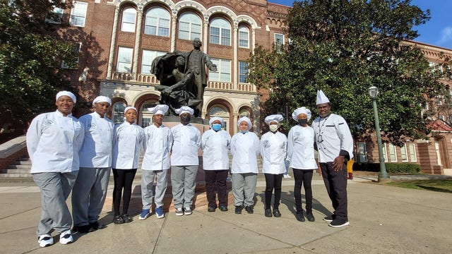 Atlanta high school students get hands-on culinary training