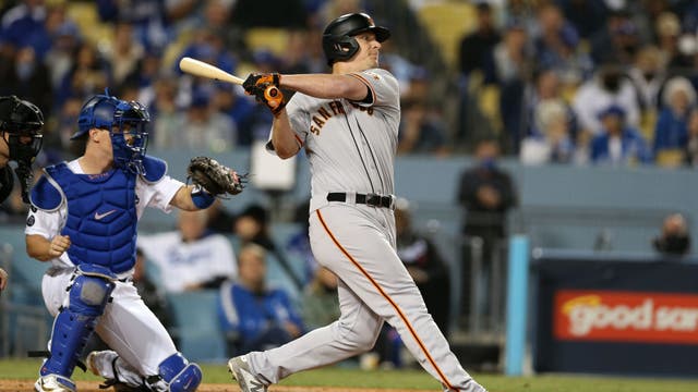 Braves signed outfielder Alex Dickerson, transfer Mike Soroka to IL