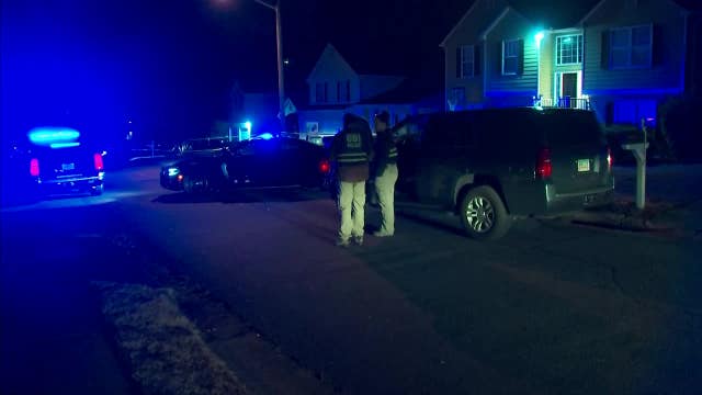 Acworth officer shoots man armed with knives during burglary call, police say