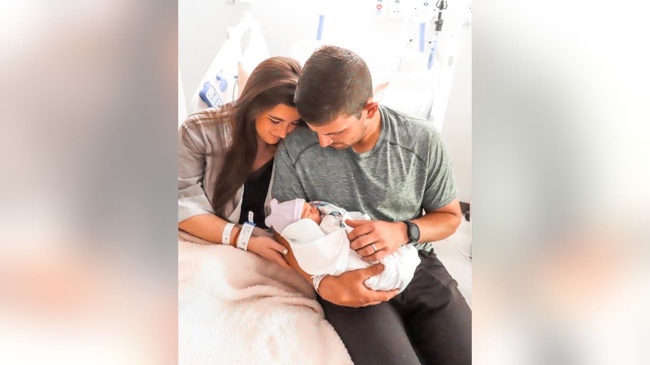 Braves star Austin Riley, wife Anna welcome baby boy 