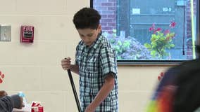 Bartow County boy helps custodians by using lunchtime to clean