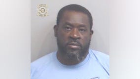 Atlanta man arrested for leaving child in hot car