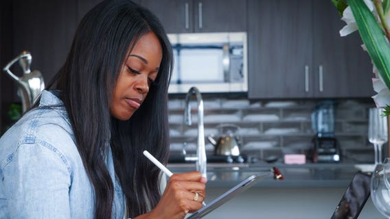 Fighting brain fog and fatigue, grad student turns to long COVID Clinic