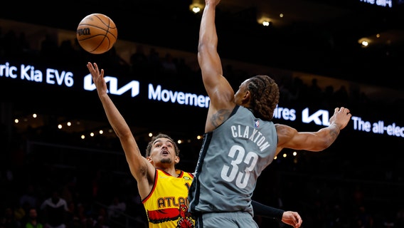 Hawks survive Durant’s 55, win 5th straight game