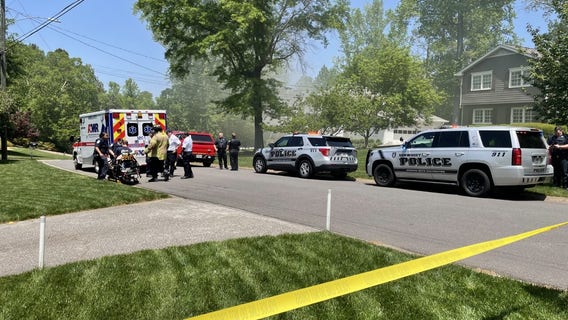 Firefighter injured while responding to Dunwoody home, police say