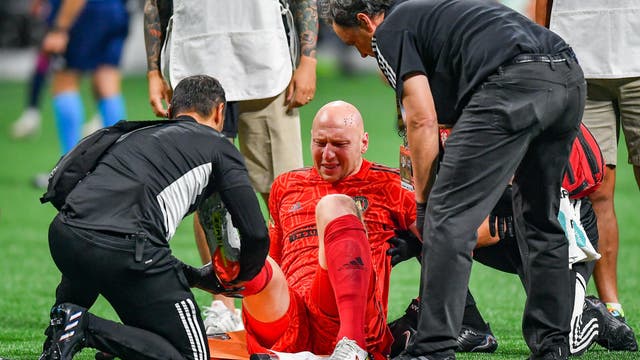 Atlanta United GK Brad Guzan to have surgery to repair ruptured Achilles