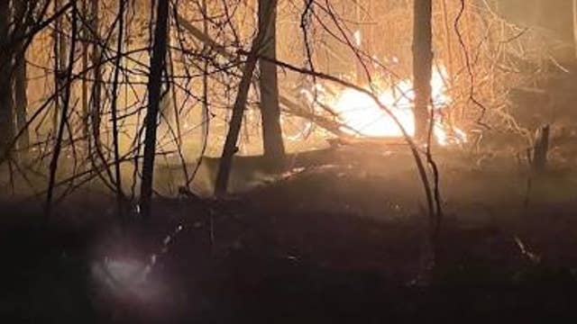 Wildfire threatens homes and a vineyard in Floyd County
