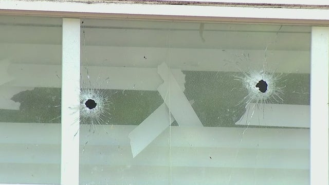 'We gotta go': U.S. Army veteran says crime around her apartment is out of control