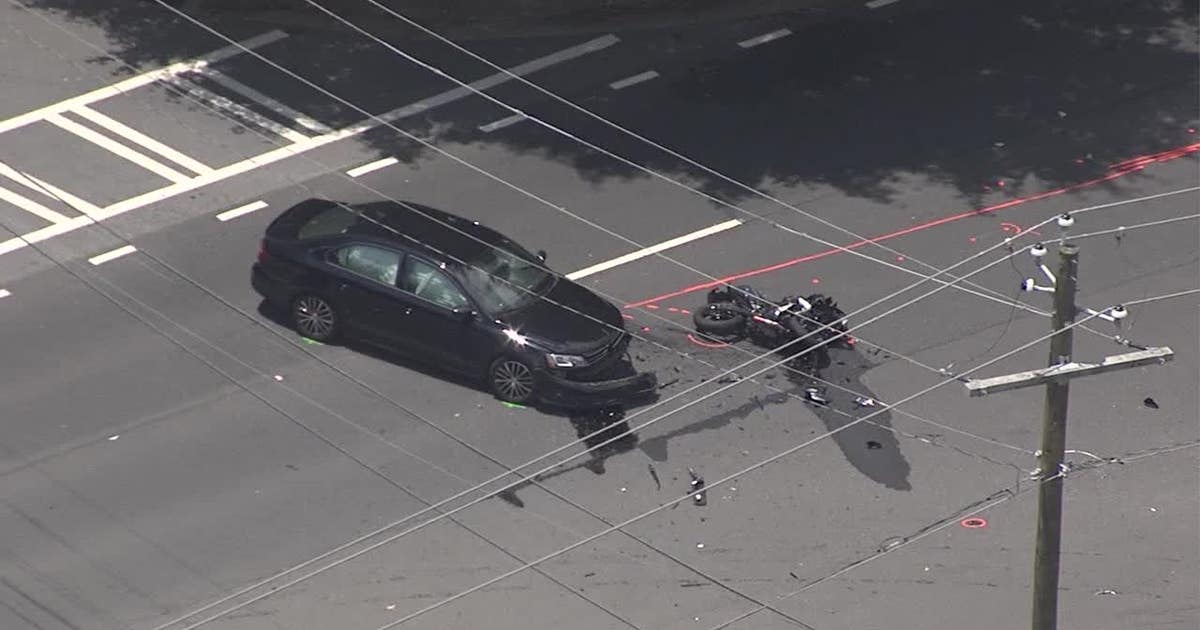 Teen driving motorcycle dies in Cobb County crash | FOX 5 Atlanta