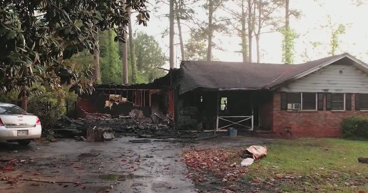 Firefighters rescue woman from house fire in DeKalb County | FOX 5 Atlanta