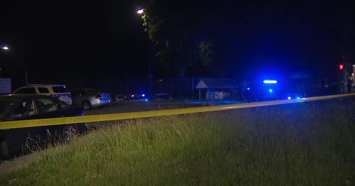 1 teen killed, 1 injured in shooting at Atlanta apartments, police say ...