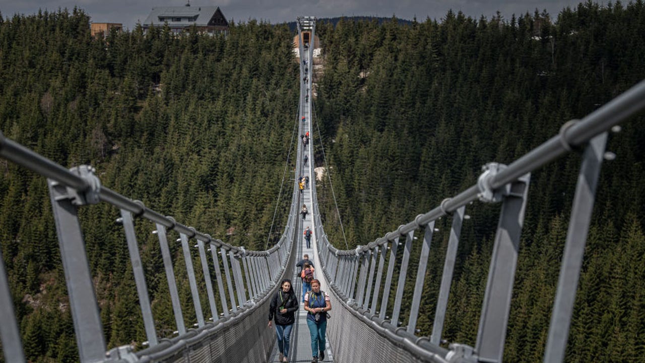 V České republice se otevírá nejdelší visutý most pro pěší na světě