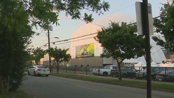 Kirkwood residents upset over noise, traffic from neighboring event tent